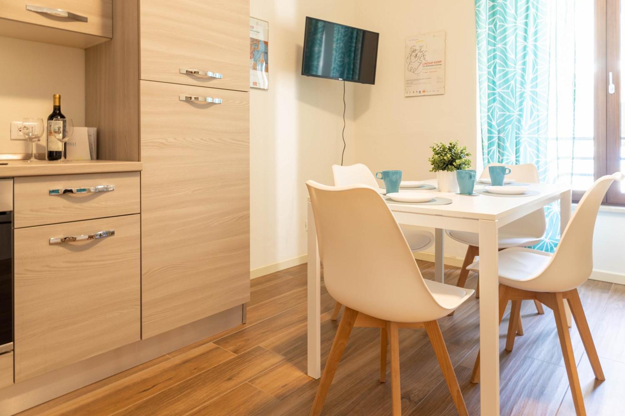 Ora Apartment Desenzano del Garda Esterno foto